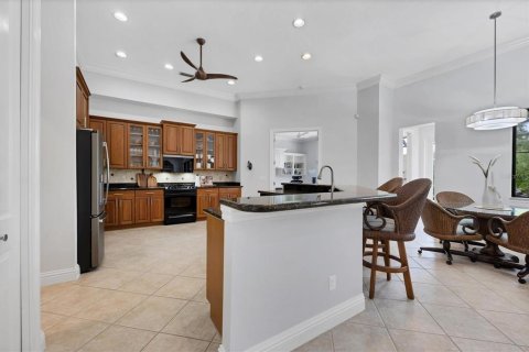 House in Lakewood Ranch, Florida 2 bedrooms, 239.5 sq.m. № 1818960 - photo 17