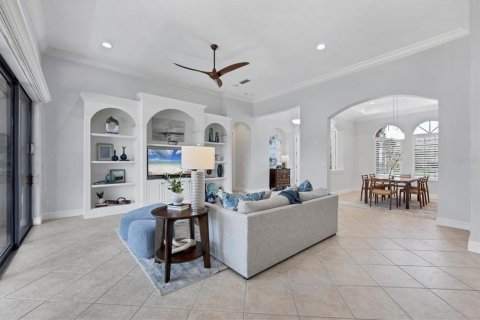 House in Lakewood Ranch, Florida 2 bedrooms, 239.5 sq.m. № 1818960 - photo 13