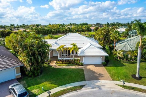 House in Wellington, Florida 4 bedrooms, 259.38 sq.m. № 2182869 - photo 2