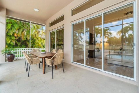 House in Wellington, Florida 4 bedrooms, 259.38 sq.m. № 2182869 - photo 19