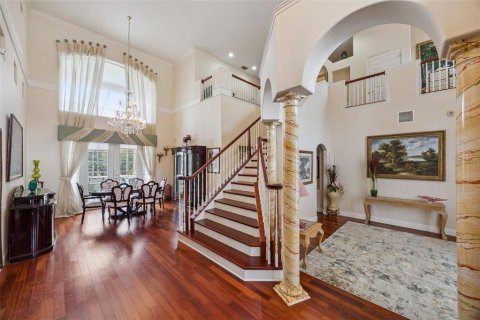 House in Orlando, Florida 6 bedrooms, 340.12 sq.m. № 2284475 - photo 14