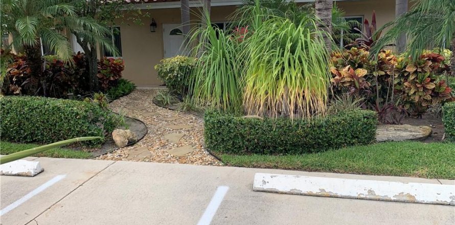 Villa ou maison à Pompano Beach, Floride 1 chambre № 1182962