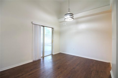 Appartement à louer à Lakeland, Floride: 2 chambres, 115.66 m2 № 2403122 - photo 4