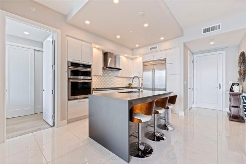 Condominio en venta en Saint Petersburg, Florida, 2 dormitorios, 141.4 m2 № 2259583 - foto 6