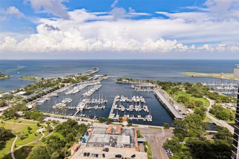 Condominio en venta en Saint Petersburg, Florida, 2 dormitorios, 141.4 m2 № 2259583 - foto 15