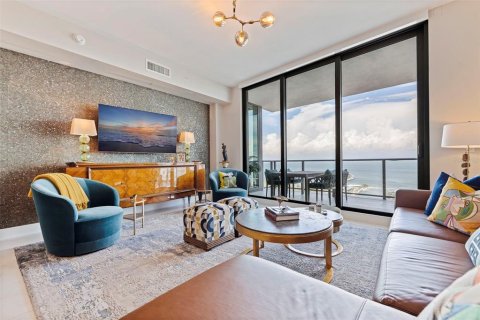 Condominio en venta en Saint Petersburg, Florida, 2 dormitorios, 141.4 m2 № 2259583 - foto 10