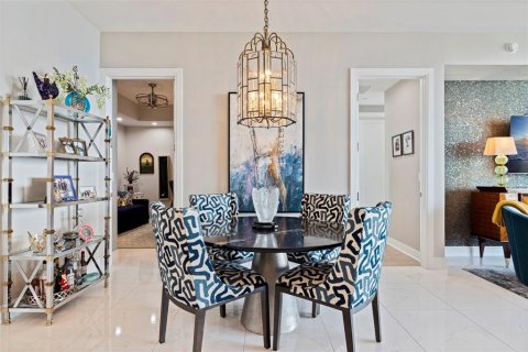 Condominio en venta en Saint Petersburg, Florida, 2 dormitorios, 141.4 m2 № 2259583 - foto 8