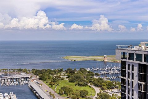 Condominio en venta en Saint Petersburg, Florida, 2 dormitorios, 141.4 m2 № 2259583 - foto 20
