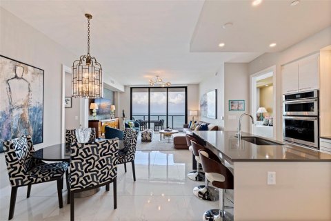Condominio en venta en Saint Petersburg, Florida, 2 dormitorios, 141.4 m2 № 2259583 - foto 3