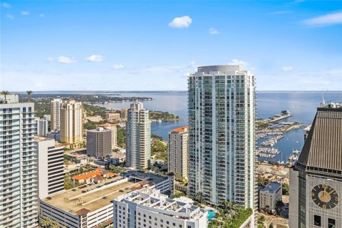 Condominio en venta en Saint Petersburg, Florida, 2 dormitorios, 141.4 m2 № 2259583 - foto 2