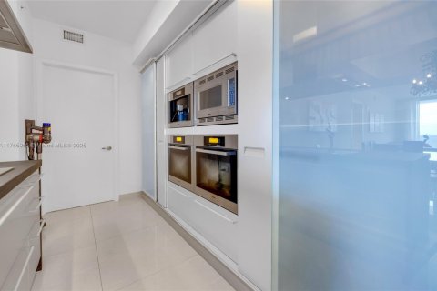 Снять в аренду кондоминиум в Санни-Айлс-Бич, Флорида 2 спальни, 139.26м2, № 2017141 - фото 16