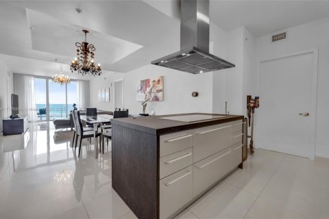 Снять в аренду кондоминиум в Санни-Айлс-Бич, Флорида 2 спальни, 139.26м2, № 2017141 - фото 15