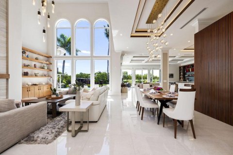 Casa en venta en West Palm Beach, Florida, 11 dormitorios, 1229.19 m2 № 2177365 - foto 18
