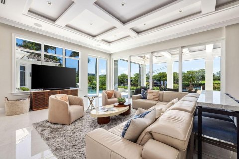 Casa en venta en West Palm Beach, Florida, 11 dormitorios, 1229.19 m2 № 2177365 - foto 13