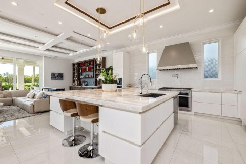 Casa en venta en West Palm Beach, Florida, 11 dormitorios, 1229.19 m2 № 2177365 - foto 15