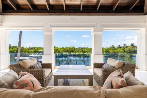 Casa en venta en West Palm Beach, Florida, 11 dormitorios, 1229.19 m2 № 2177365 - foto 22