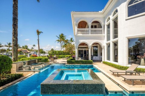 Casa en venta en West Palm Beach, Florida, 11 dormitorios, 1229.19 m2 № 2177365 - foto 30