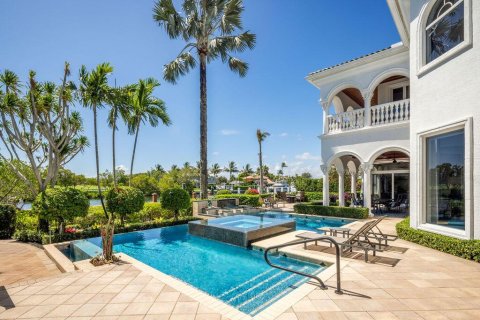 Casa en venta en West Palm Beach, Florida, 11 dormitorios, 1229.19 m2 № 2177365 - foto 29
