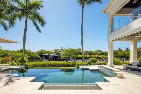 Casa en venta en West Palm Beach, Florida, 11 dormitorios, 1229.19 m2 № 2177365 - foto 11