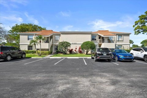 Condo in Palm Beach Gardens, Florida, 2 bedrooms № 2251204