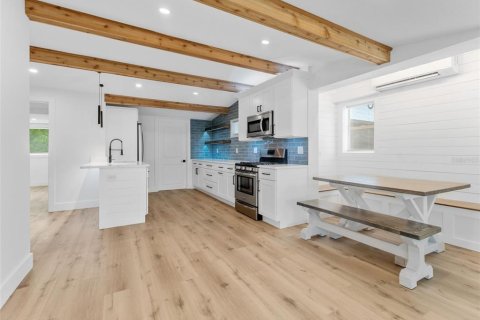Casa en venta en Saint Petersburg, Florida, 3 dormitorios, 140.1 m2 № 1815545 - foto 10
