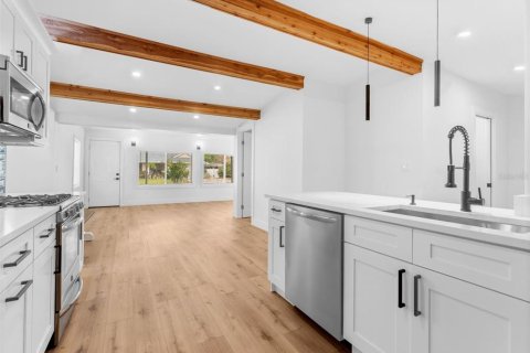 Casa en venta en Saint Petersburg, Florida, 3 dormitorios, 140.1 m2 № 1815545 - foto 15