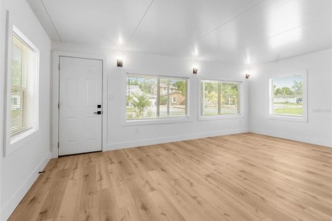 Casa en venta en Saint Petersburg, Florida, 3 dormitorios, 140.1 m2 № 1815545 - foto 7