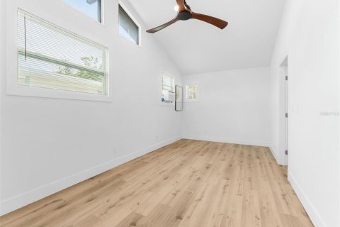 Casa en venta en Saint Petersburg, Florida, 3 dormitorios, 140.1 m2 № 1815545 - foto 24