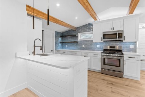 Casa en venta en Saint Petersburg, Florida, 3 dormitorios, 140.1 m2 № 1815545 - foto 12