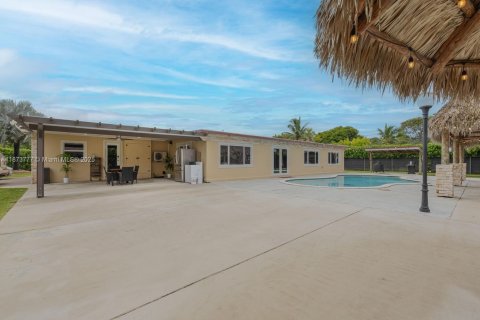 Casa en venta en Miami, Florida, 3 dormitorios, 170.48 m2 № 1986630 - foto 25