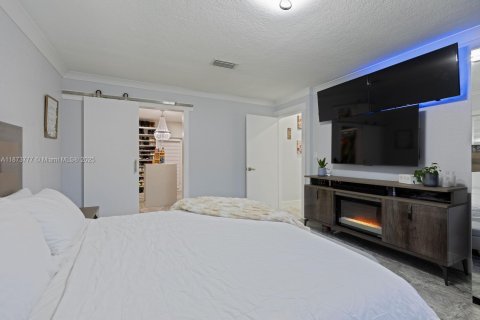 Casa en venta en Miami, Florida, 3 dormitorios, 170.48 m2 № 1986630 - foto 14