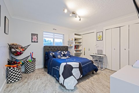 Casa en venta en Miami, Florida, 3 dormitorios, 170.48 m2 № 1986630 - foto 18