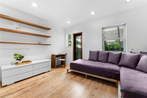 Apartamento en alquiler en Miami Beach, Florida, 2 dormitorios, 85.66 m2 № 1953418 - foto 15