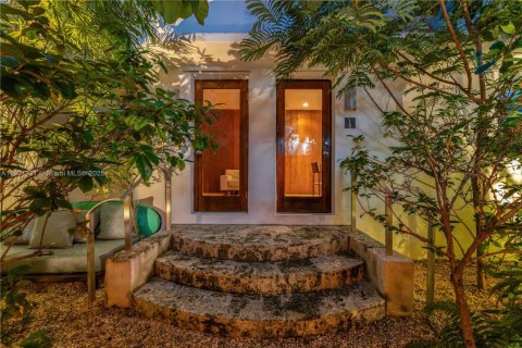 Apartamento en alquiler en Miami Beach, Florida, 2 dormitorios, 85.66 m2 № 1953418 - foto 19