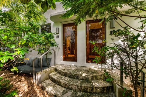 Apartamento en alquiler en Miami Beach, Florida, 2 dormitorios, 85.66 m2 № 1953418 - foto 20