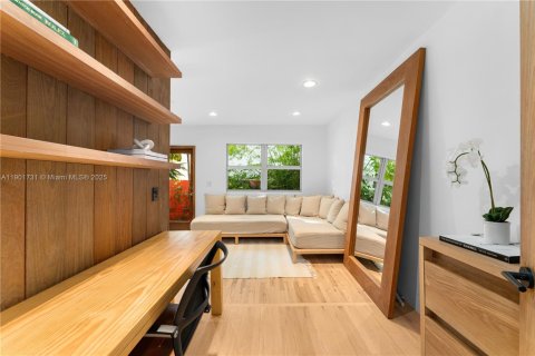 Apartamento en alquiler en Miami Beach, Florida, 2 dormitorios, 85.66 m2 № 1953418 - foto 3