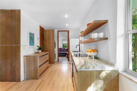 Apartamento en alquiler en Miami Beach, Florida, 2 dormitorios, 85.66 m2 № 1953418 - foto 14