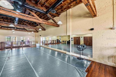 Propiedad comercial en alquiler en Lake Wales, Florida, 407.66 m2 № 1791464 - foto 13