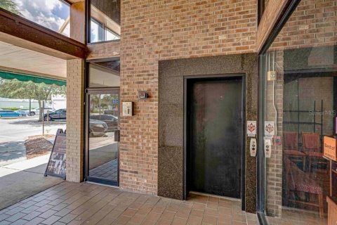 Propiedad comercial en alquiler en Lake Wales, Florida, 407.66 m2 № 1791464 - foto 16