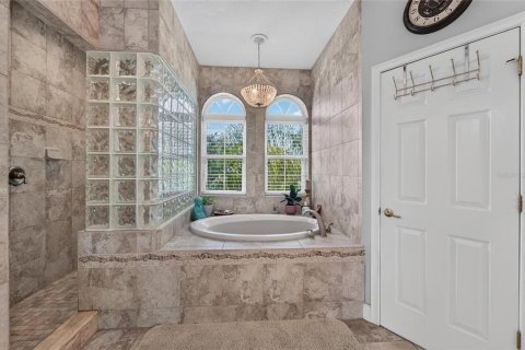 House in Tarpon Springs, Florida 4 bedrooms, 293.01 sq.m. № 2222230 - photo 27