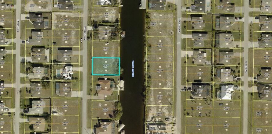 Terreno en Cape Coral, Florida № 1878240