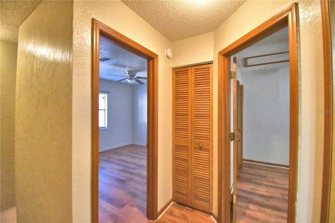 Appartement à louer à Lakeland, Floride: 2 chambres, 303.23 m2 № 2386443 - photo 13