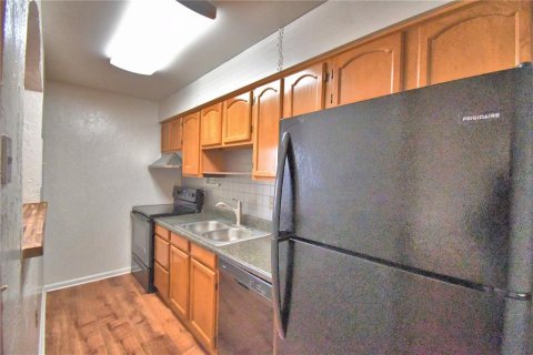 Appartement à louer à Lakeland, Floride: 2 chambres, 303.23 m2 № 2386443 - photo 7