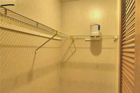 Appartement à louer à Lakeland, Floride: 2 chambres, 303.23 m2 № 2386443 - photo 16