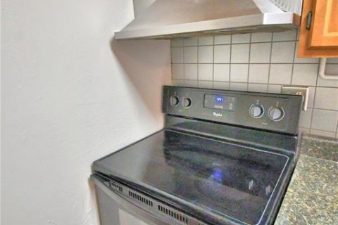 Appartement à louer à Lakeland, Floride: 2 chambres, 303.23 m2 № 2386443 - photo 10