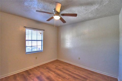 Appartement à louer à Lakeland, Floride: 2 chambres, 303.23 m2 № 2386443 - photo 14