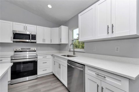 Casa en venta en Ocala, Florida, 4 dormitorios, 150.97 m2 № 1636769 - foto 9