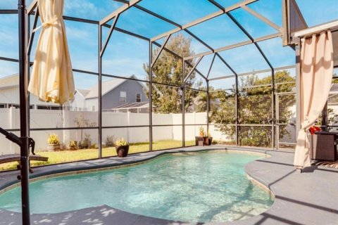 House in Davenport, Florida 4 bedrooms, 209.59 sq.m. № 2342519 - photo 5
