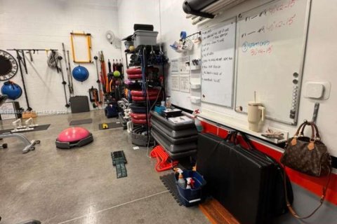 Commercial property in Sweetwater, Florida № 2014152 - photo 23