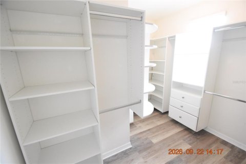 Villa ou maison à louer à Wesley Chapel, Floride: 5 chambres, 227.33 m2 № 2385792 - photo 28
